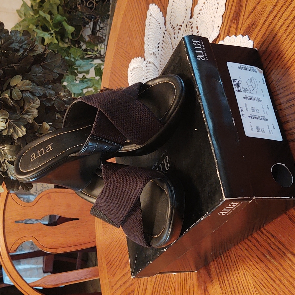 a n.a. Cross Strap Croc Embossed Wedge Sandals Black 6 1/2 M